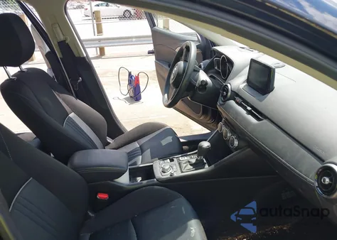 2021 Mazda Cx-3 Sport z USA, uszkodzony, nr VIN JM1DKDB73M1505754